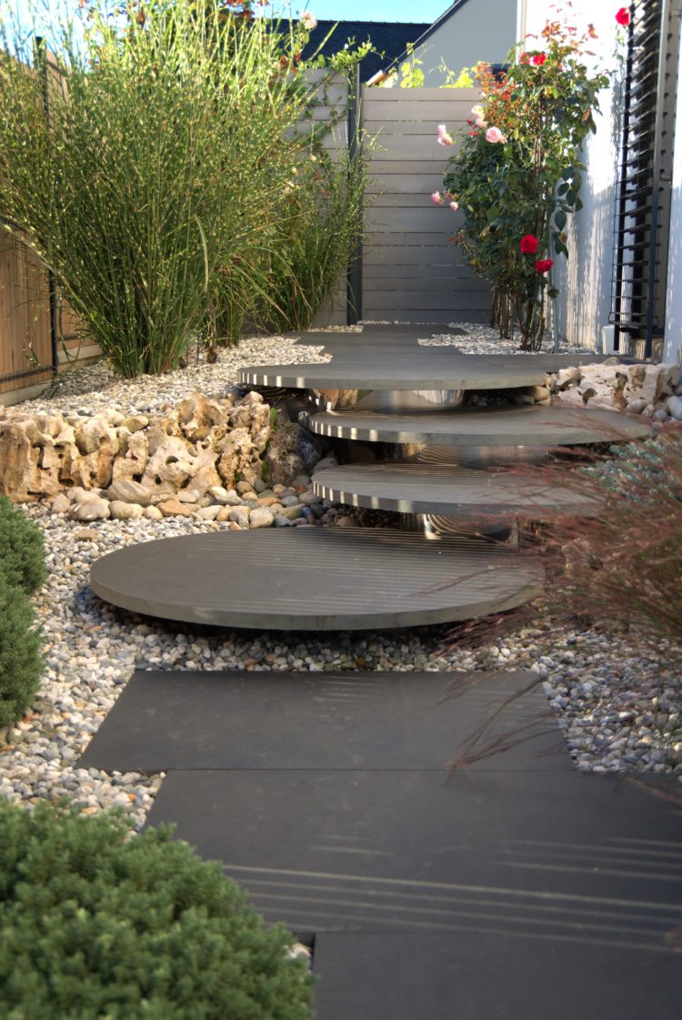 MARCHES SUSPENDUES PIERRE PACE